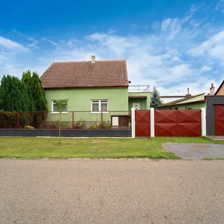 Сasa de vacaciones By Interhome Velky Osek